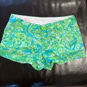 Lilly Pulitzer “The Walsh Short” Size 8